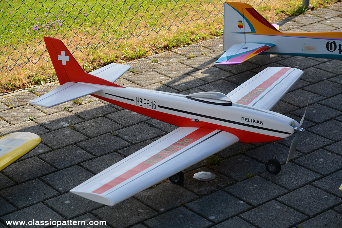 Urs Leodolter`s Pelikan 4 pelikan review02